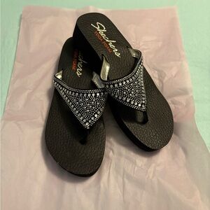 Skechers Yoga Foam Black and Silver Women's Sandals